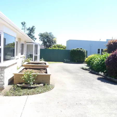 Warm & Welcome On Whiteley New Plymouth Exterior photo